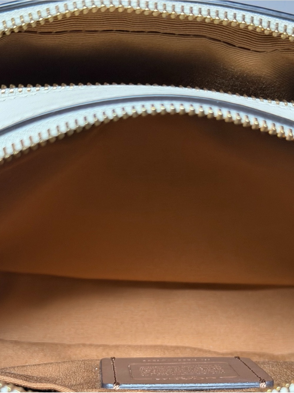COACH Jes Crossbody Bag Linear Quilting Chalk
Cream Leather C1569 - Picture 11 of 14